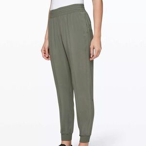 Lululemon Wanderer Cropped Jogger Grey Sage Size 10